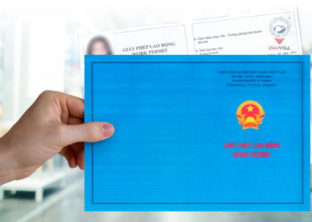 Giấy phép lao động là gì? Trình tự thu hồi giấy phép lao động hiện nay được quy định như thế nào?