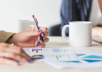 Tư vấn chuyên nghiệp từ luật sư  trong mua bán doanh nghiệp